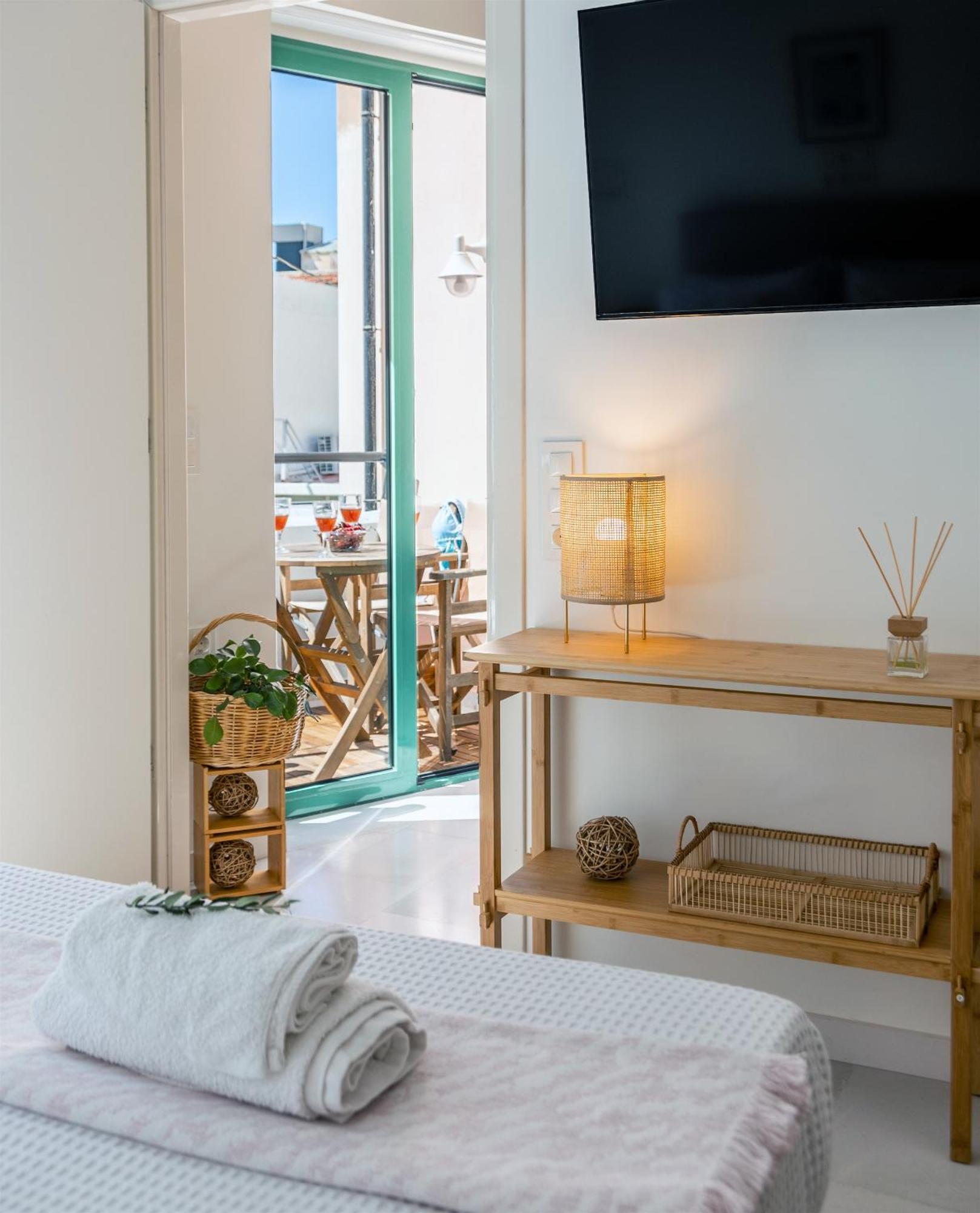Theseus Zen Luxury Suite - Natural Living Heraklion  Bagian luar foto