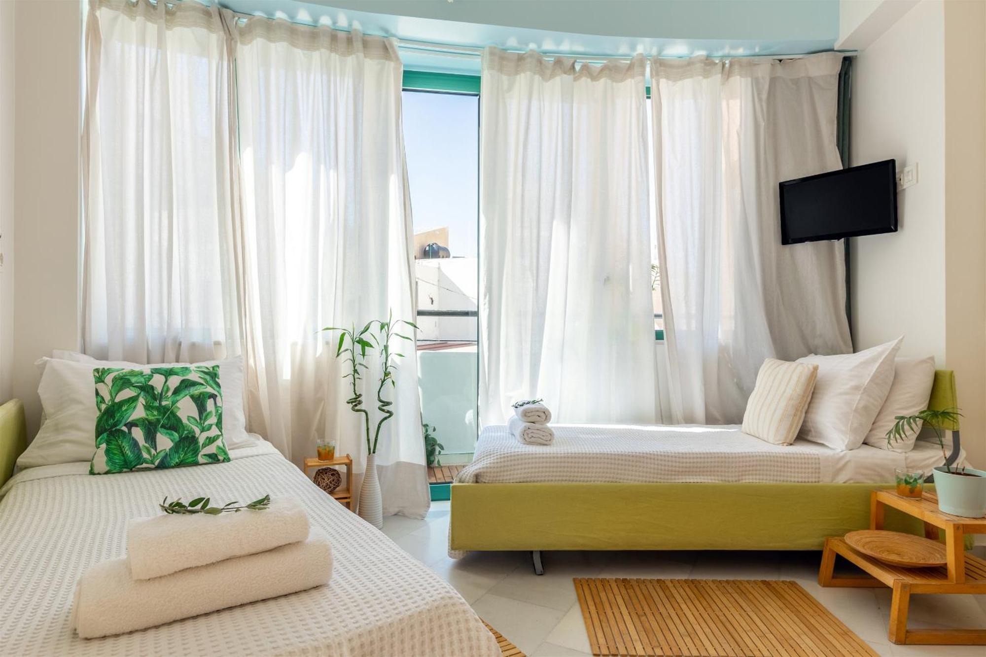 Theseus Zen Luxury Suite - Natural Living Heraklion  Bagian luar foto
