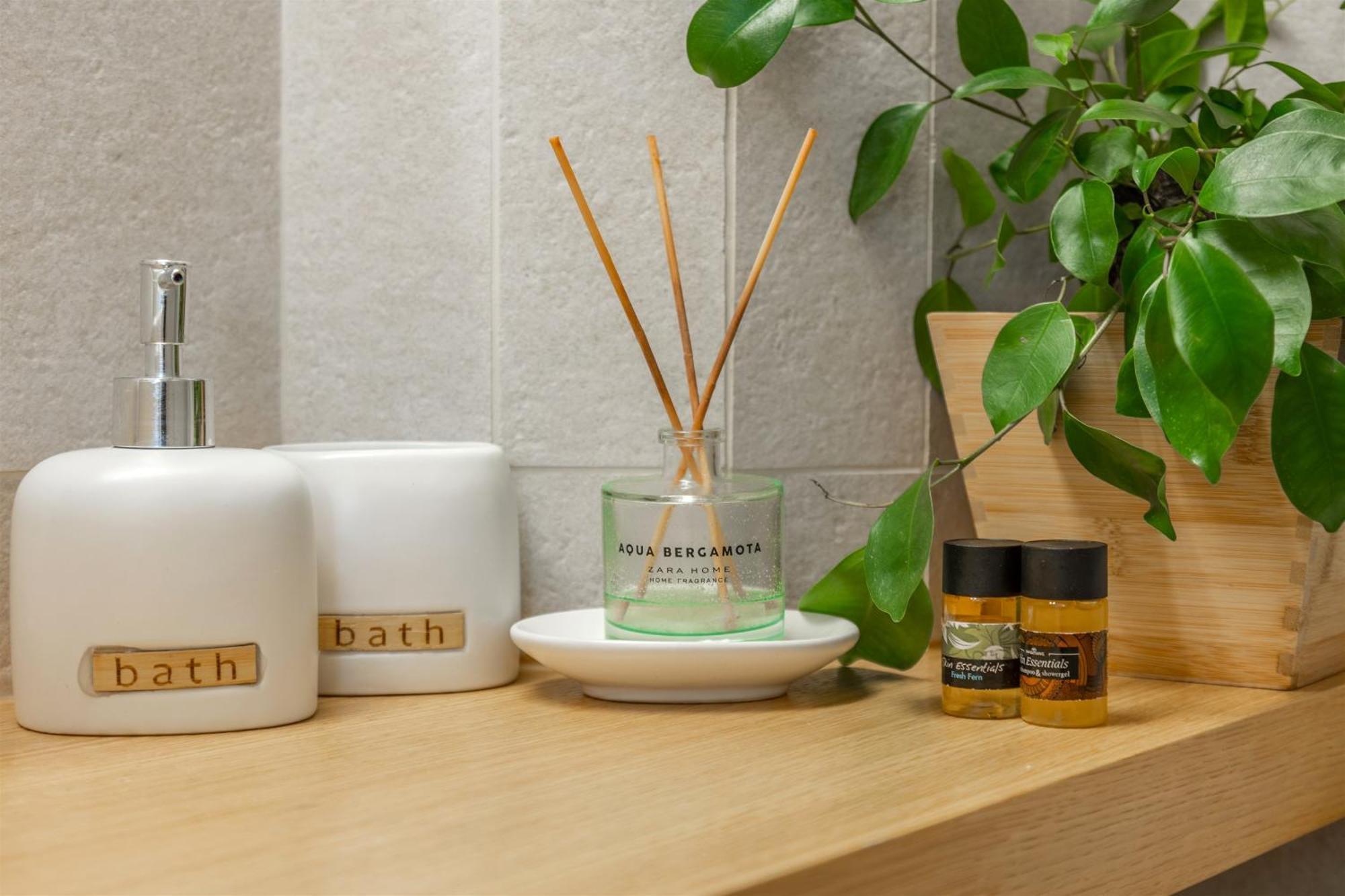 Theseus Zen Luxury Suite - Natural Living Heraklion  Bagian luar foto