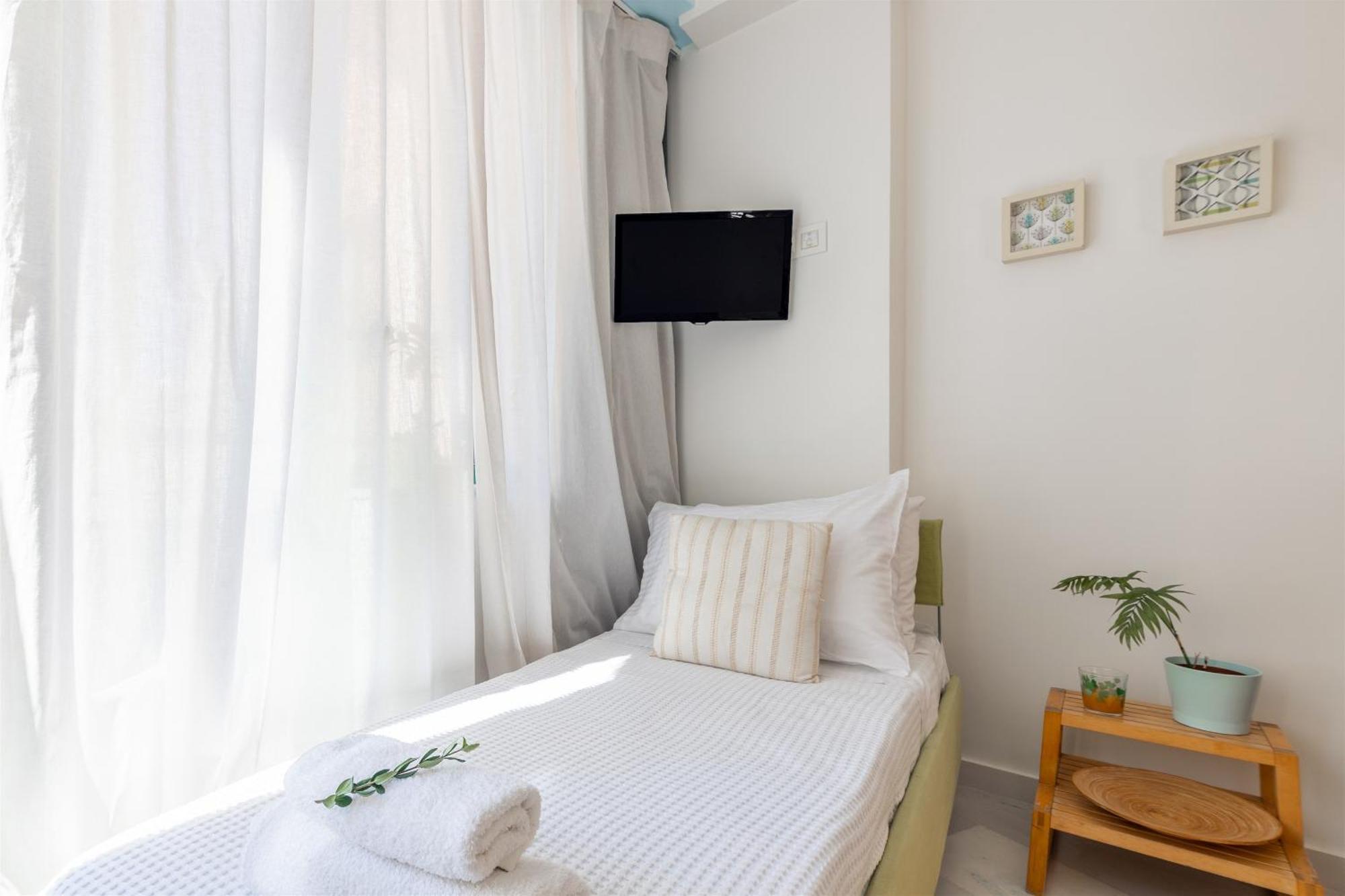 Theseus Zen Luxury Suite - Natural Living Heraklion  Bagian luar foto